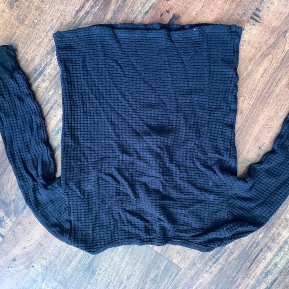 Black longsleeve - Picture 4 of 4